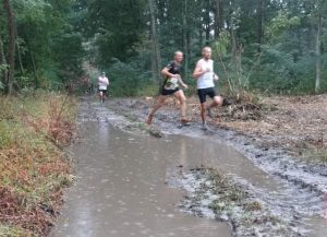 błoto na trasie 8 Wiszeńskiej Zadyszki